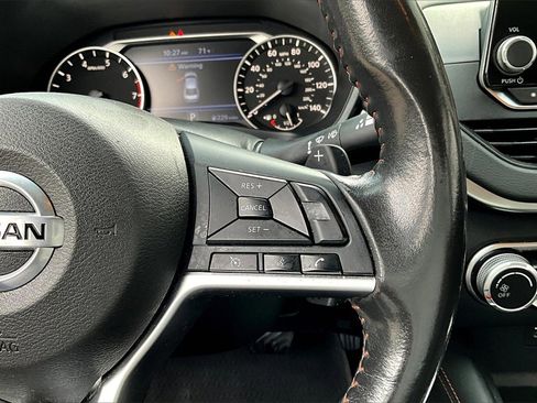 Used 2022 Nissan Altima 2.5 SR image 12