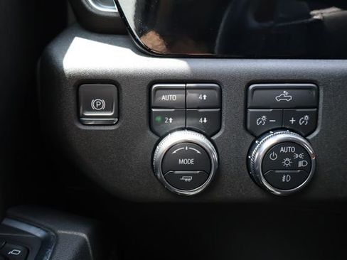Used 2026 GMC Sierra 1500 Elevation AWD/4WD image 15