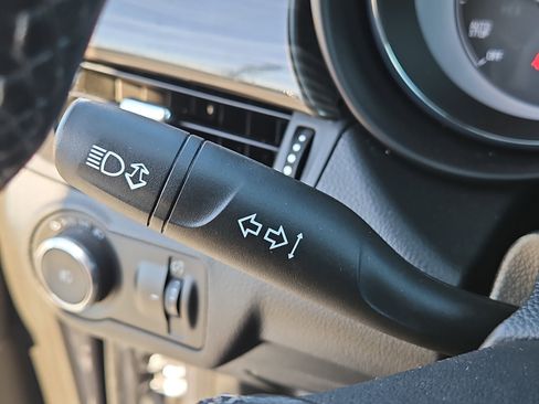 Used 2020 Buick Envision Preferred AWD/4WD image 24