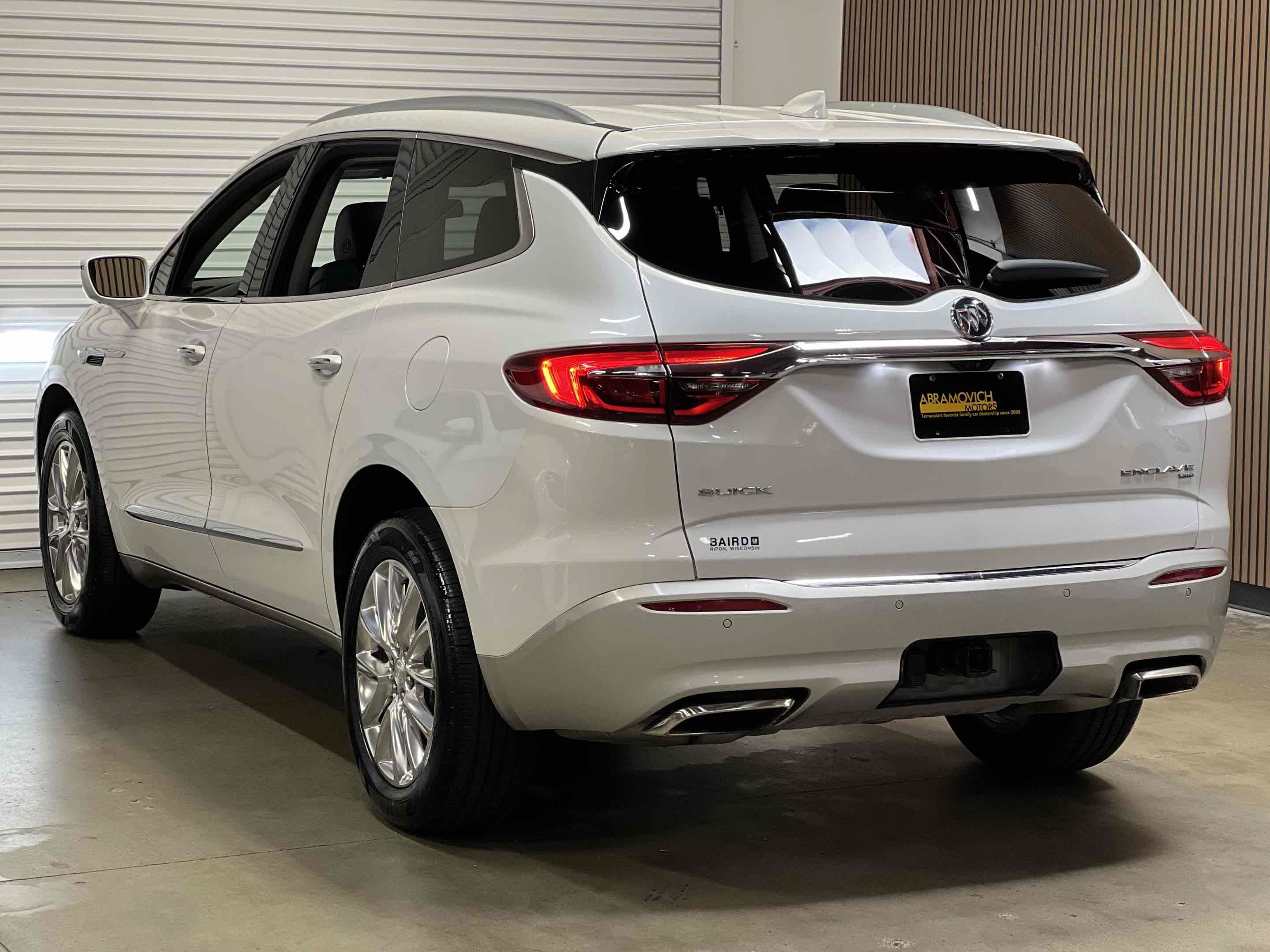 Used 2018 Buick Enclave Premium w/ Experience Buick Package AWD/4WD image 7