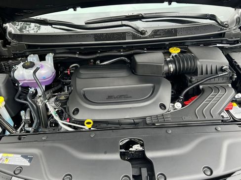 New 2026 Chrysler Pacifica Pinnacle image 35