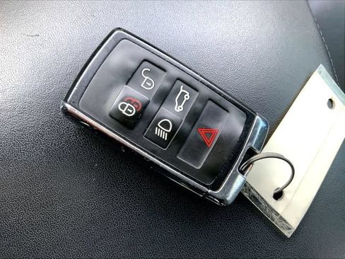 Used 2018 Land Rover Range Rover HSE AWD/4WD image 34