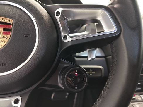 Certified 2017 Porsche 718 Boxster S RWD image 16