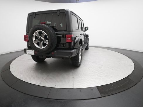Used 2021 Jeep Wrangler Unlimited Sahara image 31