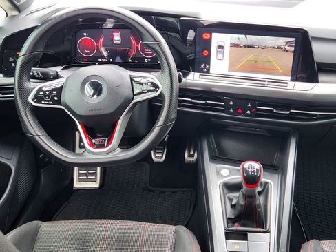 Used 2022 Volkswagen GTI SE image 31