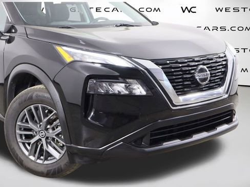 Used 2021 Nissan Rogue S image 40