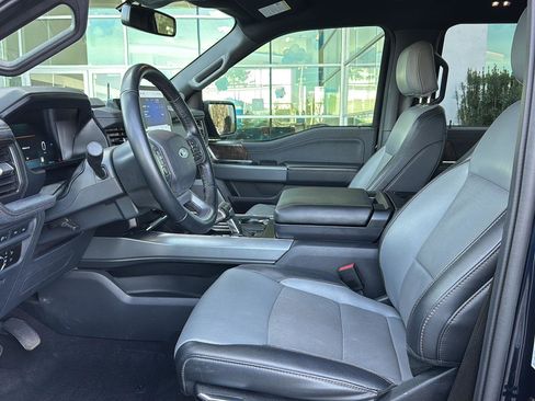 Used 2023 Ford F150 Lightning Lariat image 8