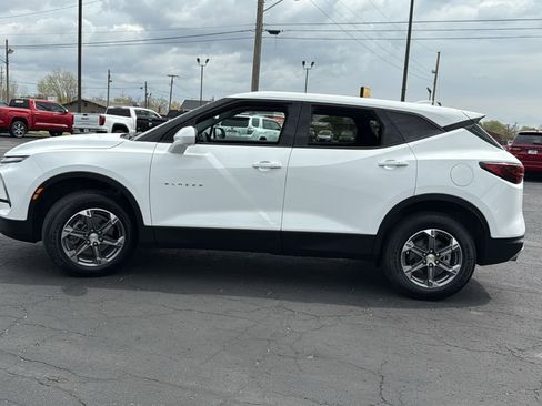 Used 2023 Chevrolet Blazer LT w/ Driver Confidence Package image 4