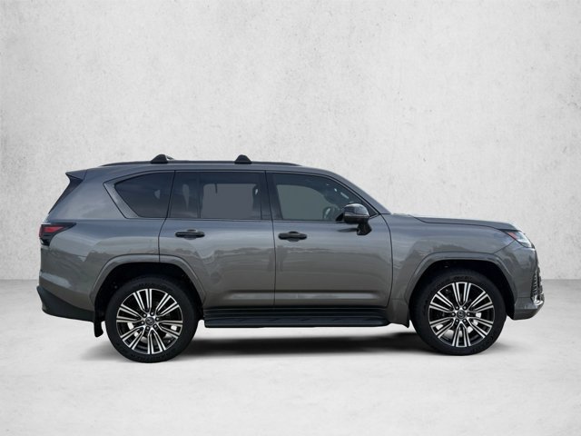 Used 2026 Lexus LX 600 4WD w/ Appearance Package image 4