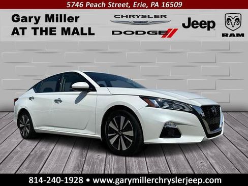 Used 2022 Nissan Altima 2.5 SL image 1