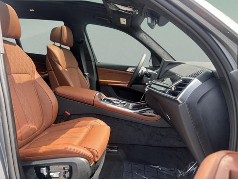New 2026 BMW X7 M60i AWD/4WD image 21