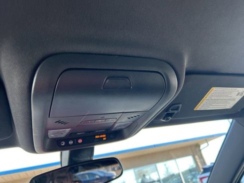 Certified 2018 Chevrolet Equinox LT image 28