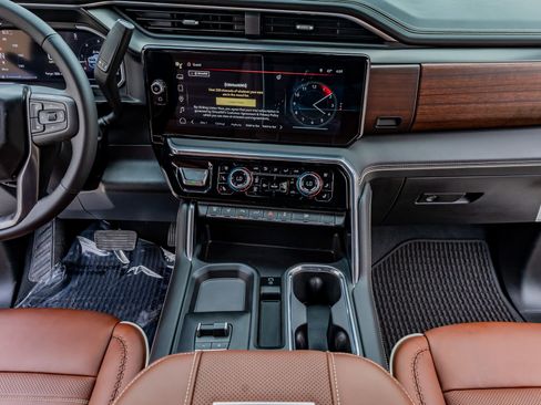 Used 2026 GMC Sierra 3500 Denali Ultimate image 24