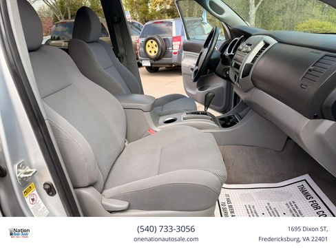 Used 2011 Toyota Tacoma PreRunner w/ TRD Sport Pkg image 14