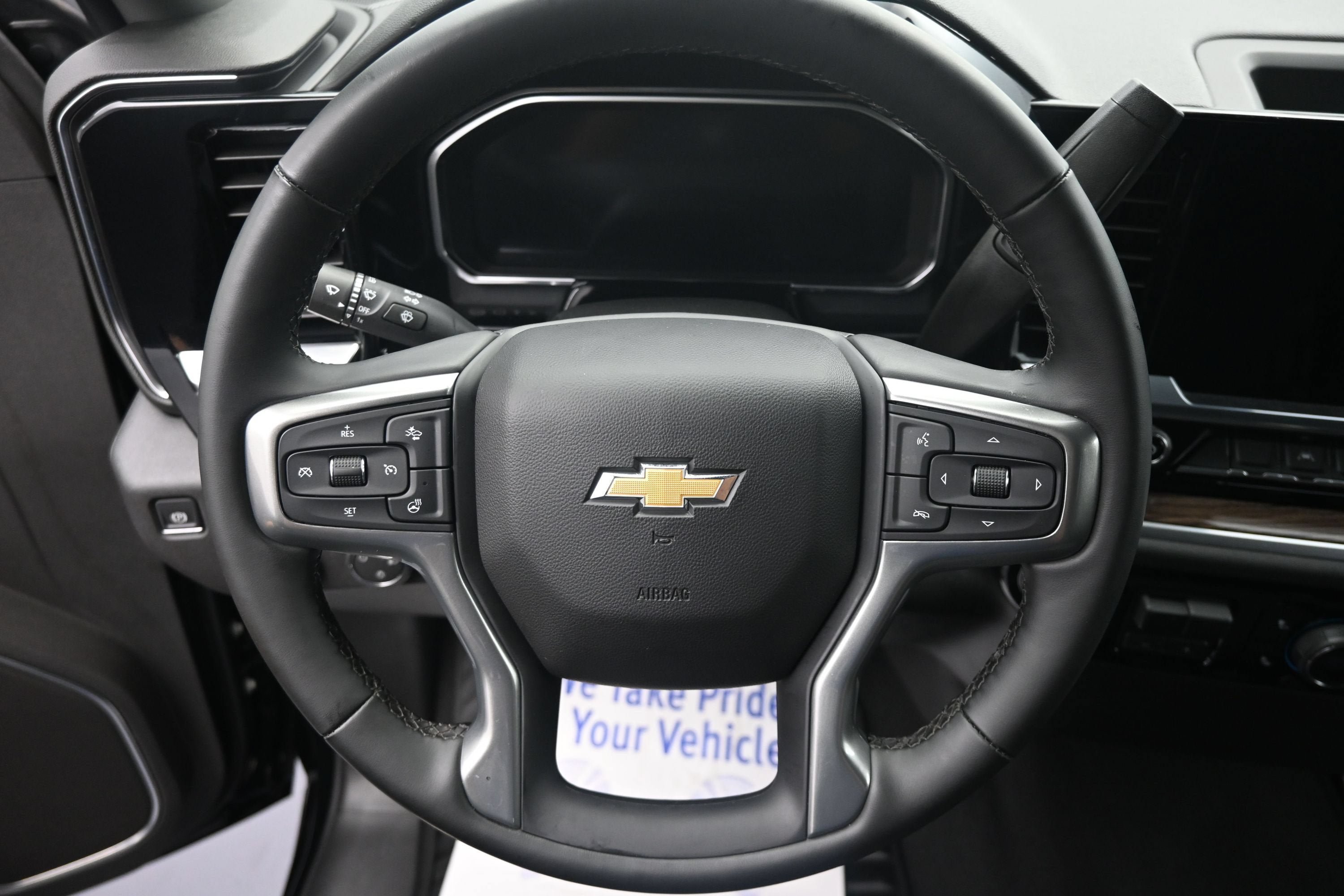 Certified 2026 Chevrolet Silverado 1500 LT AWD/4WD image 12