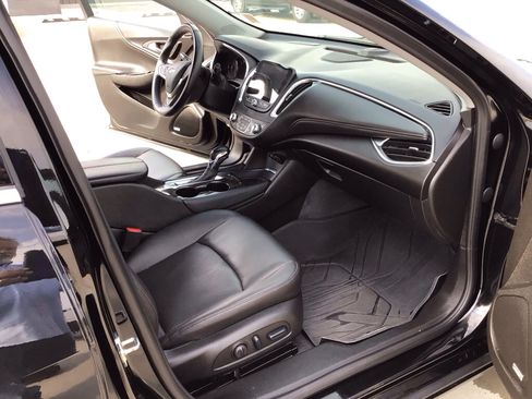 Used 2023 Chevrolet Malibu LT w/ Redline Edition FWD image 14