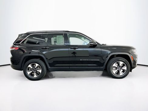 Used 2023 Jeep Grand Cherokee 4WD 4xe w/ Luxury Tech Group II image 10