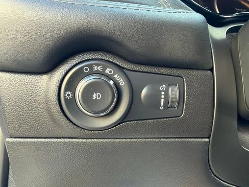 Used 2022 Dodge Durango Citadel RWD image 30