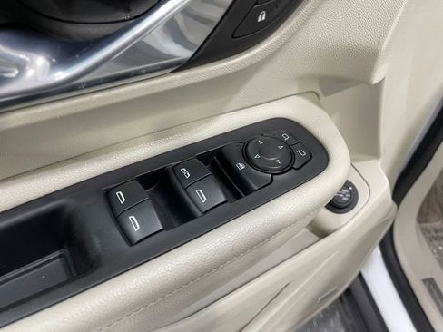 Used 2020 GMC Terrain Denali image 17