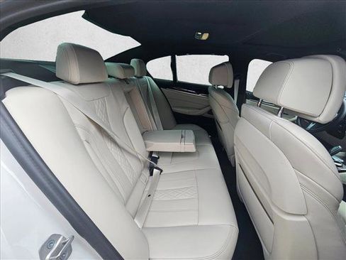 Certified 2023 BMW 540i w/ Executive Package image 13