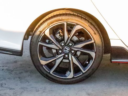 Used 2019 Honda Civic Sport image 11