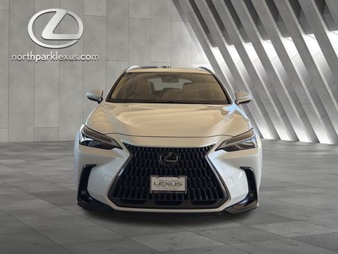 Certified 2025 Lexus NX 250 FWD w/ Accessory Package (Z1) image 27