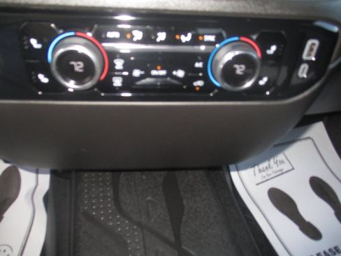 Used 2024 Chevrolet Silverado 1500 LT w/ Protection Package image 18