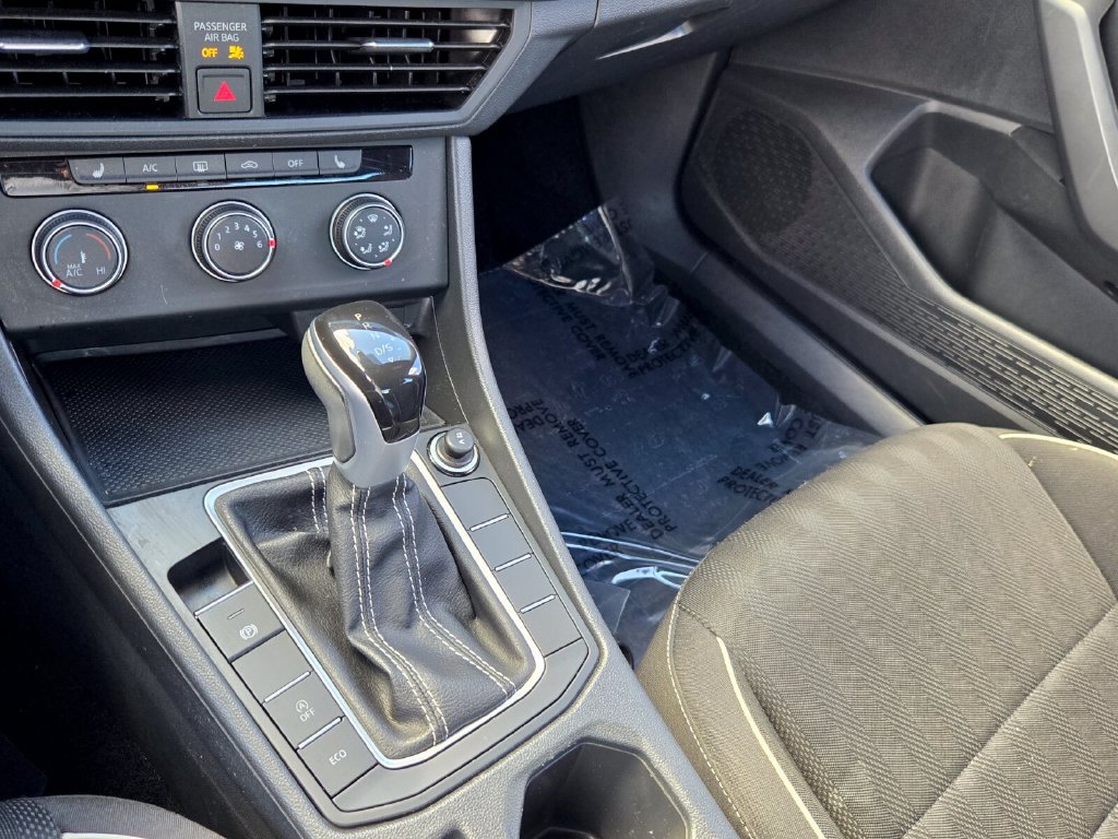 Certified 2024 Volkswagen Jetta Sport FWD image 19