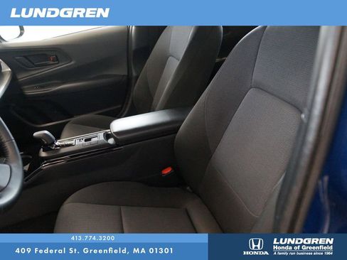 Used 2024 Toyota Prius LE FWD image 13