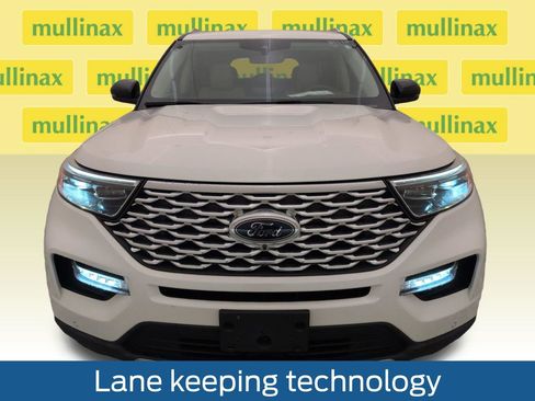 Used 2020 Ford Explorer Platinum w/ Premium Technology Package AWD/4WD image 15