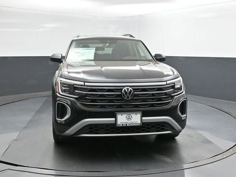 New 2026 Volkswagen Atlas Peak Edition image 11