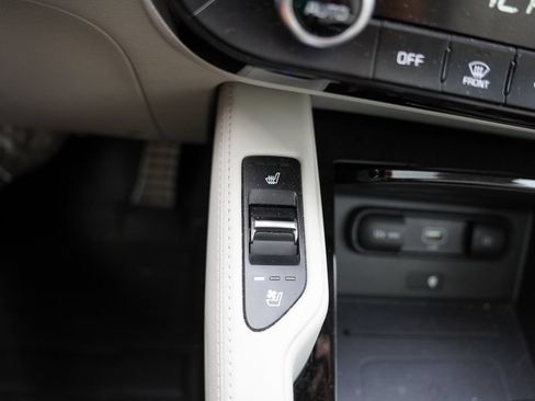 Certified 2022 Kia Telluride SX w/ SX Prestige Package AWD/4WD image 7