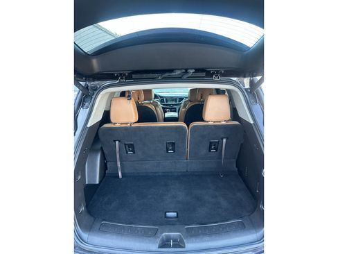 Used 2018 Buick Enclave Essence w/ Trailering Package AWD/4WD image 7