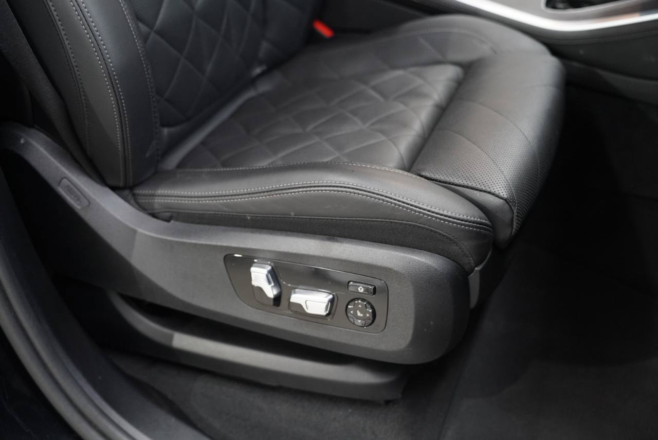 Used 2024 BMW X5 xDrive40i w/ Premium Package AWD/4WD image 30