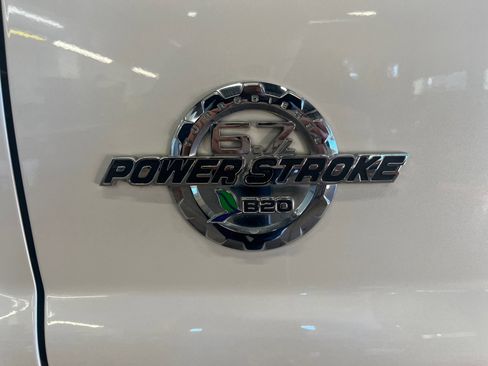 Used 2016 Ford F350 Lariat w/ Lariat Ultimate Package image 33