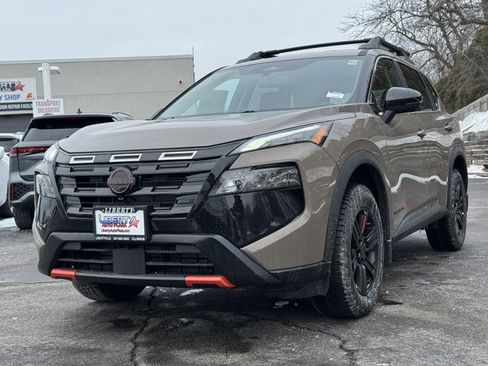 New 2026 Nissan Rogue SV w/ Rock Creek Premium Package image 30