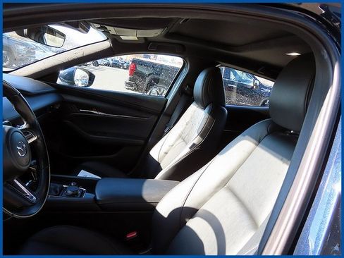 Used 2023 MAZDA MAZDA3 s image 13