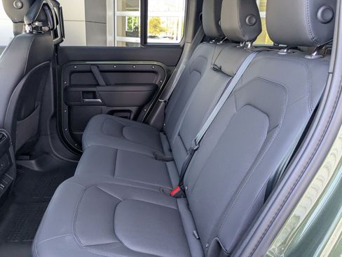 New 2026 Land Rover Defender 110 X-Dynamic SE AWD/4WD image 29