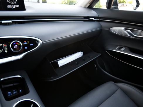 Used 2025 Genesis GV70 2.5T image 21