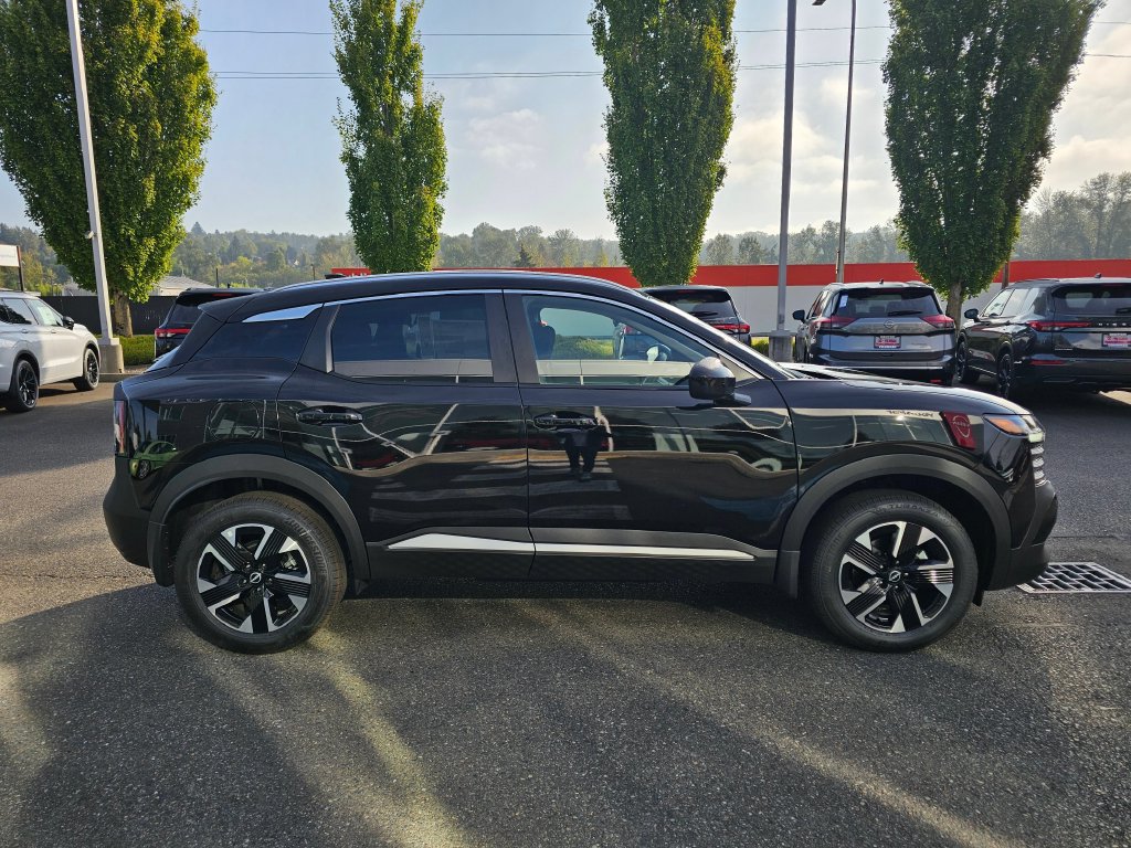 New 2027 Nissan Kicks SV AWD/4WD image 4