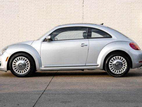 Used 2015 Volkswagen Beetle 1.8T image 11