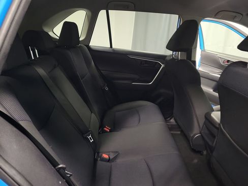 Used 2019 Toyota RAV4 LE w/ All Weather Liner Package AWD/4WD image 31