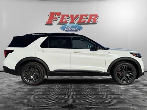 New 2025 Ford Explorer ST-Line w/ Premium Package image 8