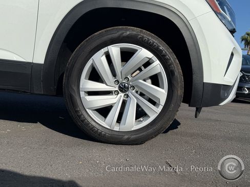 Used 2023 Volkswagen Atlas Cross Sport SE image 12