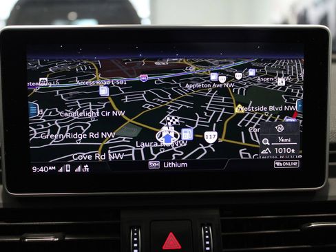 Used 2018 Audi Q5 Prestige w/ Prestige Package image 14