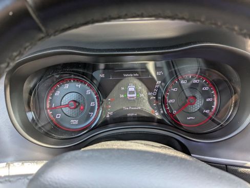 Used 2023 Dodge Charger SXT w/ Blacktop Package image 11