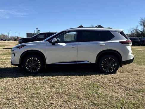 New 2026 Nissan Rogue Platinum w/ Platinum Premium Package image 12