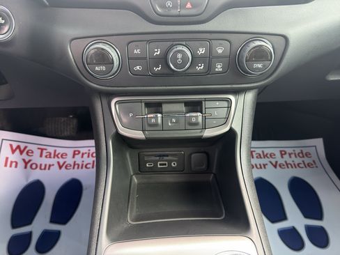 Used 2023 GMC Terrain AT4 w/ Tech Package AWD/4WD image 16