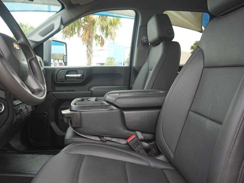 Used 2024 Chevrolet Silverado 2500 W/T w/ WT Convenience Package image 11