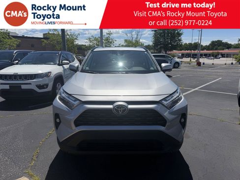 Used 2022 Toyota RAV4 XLE Premium FWD image 2